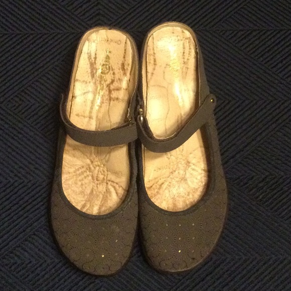 J-41 AdventureOn Jasper 10 brown leather slip on Mary Jane clogs for women - Picture 3 of 6